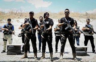 Polislerin ‘Sarsılmaz’ eğitimi nefes kesti