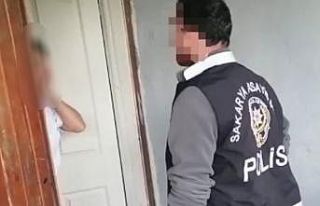 Polisten aranması olan şahıslara şafak vakti eş...