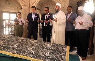 Restorasyonu tamamlanan Asude Hanım ve Seyyid Velayet...