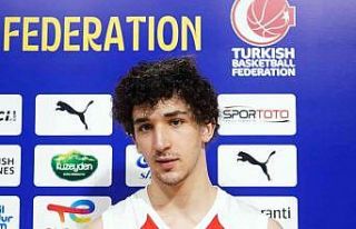 Sadık Emir Kabaca: "Milli Takım’da oynamak...