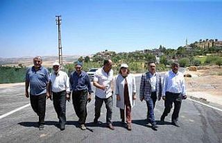 Şahin’den sıcak asfalt çalışması yürütülen...