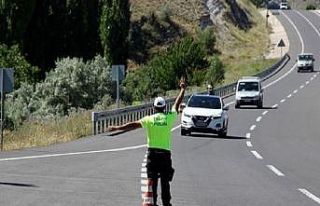 Samsun’da bayram tatilinde 4,25 milyon TL ceza yazıldı,...