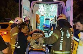 Sancaktepe’de 5 araç kazaya karıştı, 2 kişi...