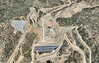 Sarıçay Barajı yükselmeye devam ediyor