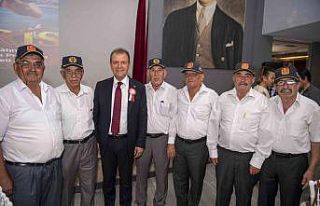 Seçer, şehit aileleri ve gazilerle bir araya geldi