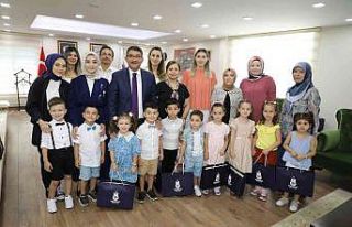 Şehzadeler’de mini konserli bayramlaşma