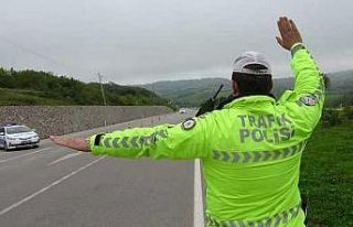 Sinop’ta trafik raporu: 3 bin 57 sürücüye ceza