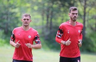 Sivasspor’un yeni transferi Karol Angielski ilk...