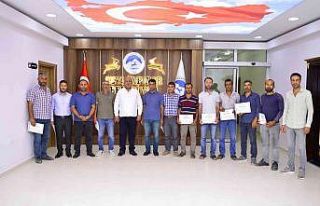 Soylu başarılı personelleri ödüllendirdi