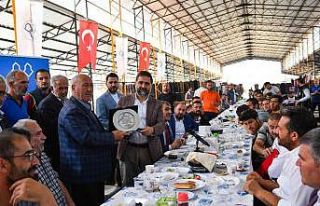 Şükrüpaşa Semt Pazarı yenilenen yüzüyle pazarcıların...