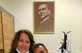 Sünnet olan çocuklara kitap hediyesi