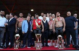 Tarihi Kırkpınar Yağlı Güreşleri’ne Antalya...