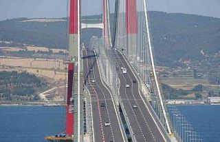 Tatilciler 1915 Çanakkale Köprüsü’nü tercih...