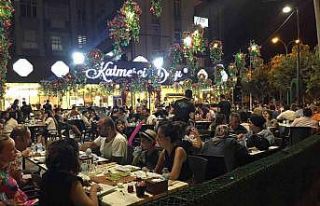 Tatlı videosu Tarkan’ın “Geççek” klibini...