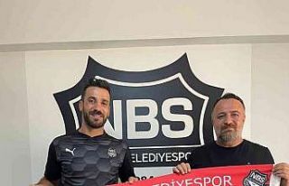 Tecrübeli futbolcu Aşkın, yeniden Nazilli Belediyespor’da
