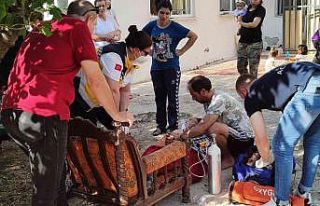 Tekirdağ’da çıkan ev yangınında bir kişi dumandan...