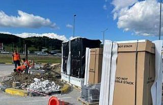 TESLA’nın ilk şarj noktası Highway’de kuruluyor