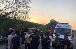 Tır ile hafifi ticari araç çarpıştı: 2 yaralı