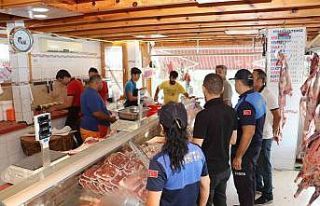 Toroslar’da Kurban Bayramı öncesi kasaplara sıkı...