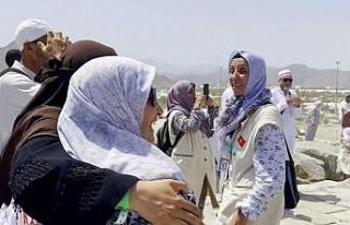 Türk dünyası Arafat’taki Rahmet Tepesi’nde...