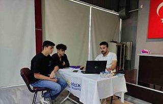 Üniversite tercih merkezine öğrencilerden yoğun...