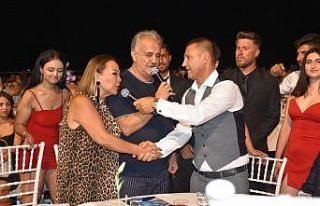 Ünlü sanatçılar lüks konutların pazarlığını...