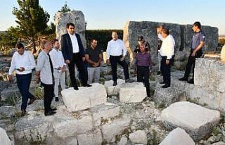 Vali Pehlivan Meydancık Kalesinde incelemelerde bulundu