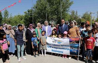 Van Büyükşehir Belediyesi 5 bin kadını tarih...