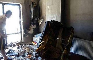 Van’da çıkan yangında 5 kişi dumandan etkilendi