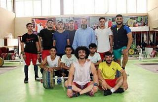 Vanlı halterciler Türkiye şampiyonasına hazır