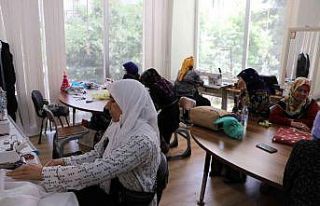 Viranşehirli kadınlar aldıkları eğitimlerle ev...