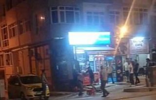 Yabancı uyrukluların tekme tokat kavgası kamerada