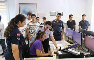 Yaz tatilindeki öğrencilere “Jandarma” eğitimi