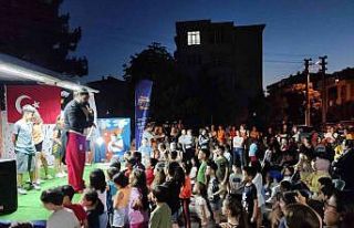 Yüzbaşılar’da çocuklar doyasıya eğlendi