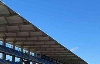 Yüzlerce bisikletli Formula 1 pistine çıktı