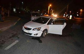 16 yaşındaki ehliyetsiz sürücü polisten kaçarken...