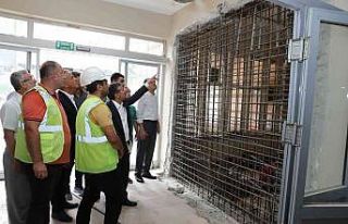 25 okulda tadilat devam ediyor