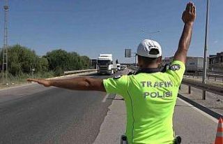 43 ilin geçiş güzergahında sıkı denetim: Otobüs,...