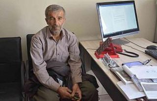 5 çocuk babası kaybettiği parasını arıyor