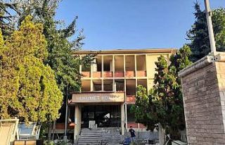 61 yıl hizmet veren Hükümet Konağı binası yıkıldı