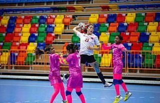 A Milli Kadın Hentbol Takımı galibiyetle başladı