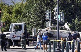 ABD Kongre binasına aracıyla girmeye çalışan...