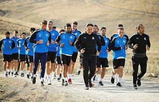 Afyonspor güne kros koşusu ile başladı