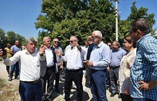 AK Parti heyeti köyleri gezerek sorunları yerinde...