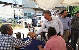 AK Partili Özkan ve beraberindekilerden Gökçeören...