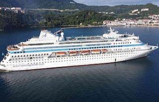 Amasra kuruvaziyer gemisi ağırladı