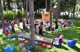 Anadolu Oyuncak ve Sanat Atölyesi’nde yaz partisi