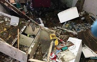 Ankara’daki sel birçok dükkanı kullanılamaz...