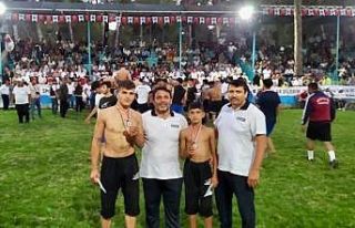 Antakya Belediyesi güreş takımının başarısı