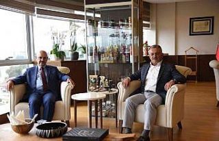 Antalya Valisi Yazıcı’dan Rektör Sözbir’e...